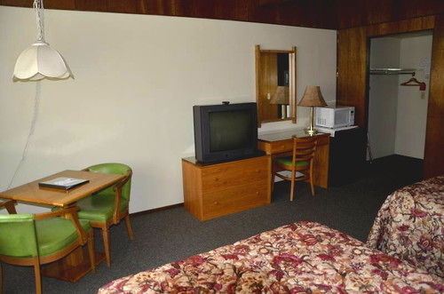 Motel 95&Campground Hixton Buitenkant foto